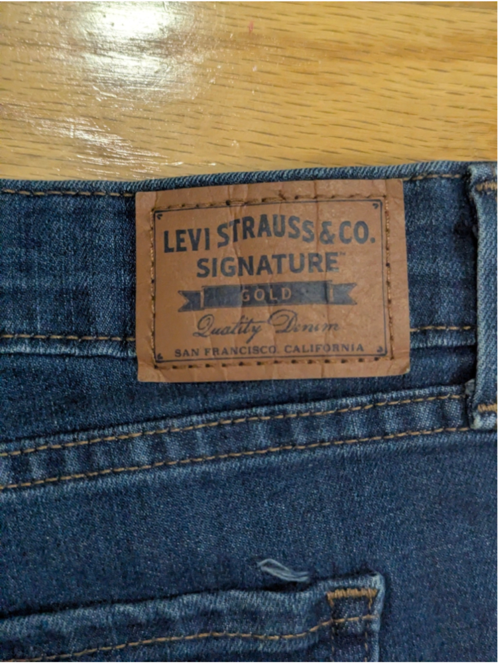 Levi Strauss Signature Blue Mid Rise Jean Shorts Size 14 - Picture 5 of 9